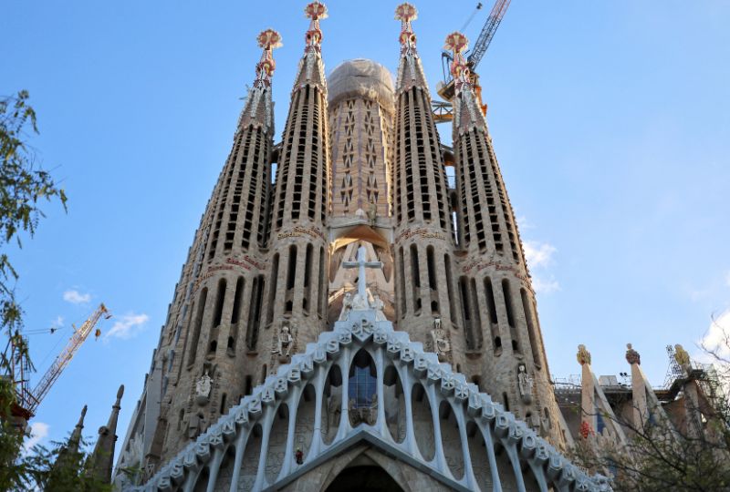 Barcelona’s Sagrada Família reaches full height